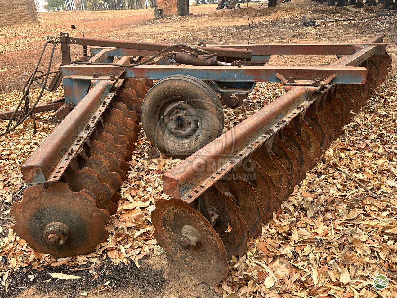 IMPLEMENTOS AGRICOLAS GRADE NIVELADORA NIVELADORA 52 DISCOS Agro Campo Máquinas Agrícolas PRIMAVERA DO LESTE MATO GROSSO MT